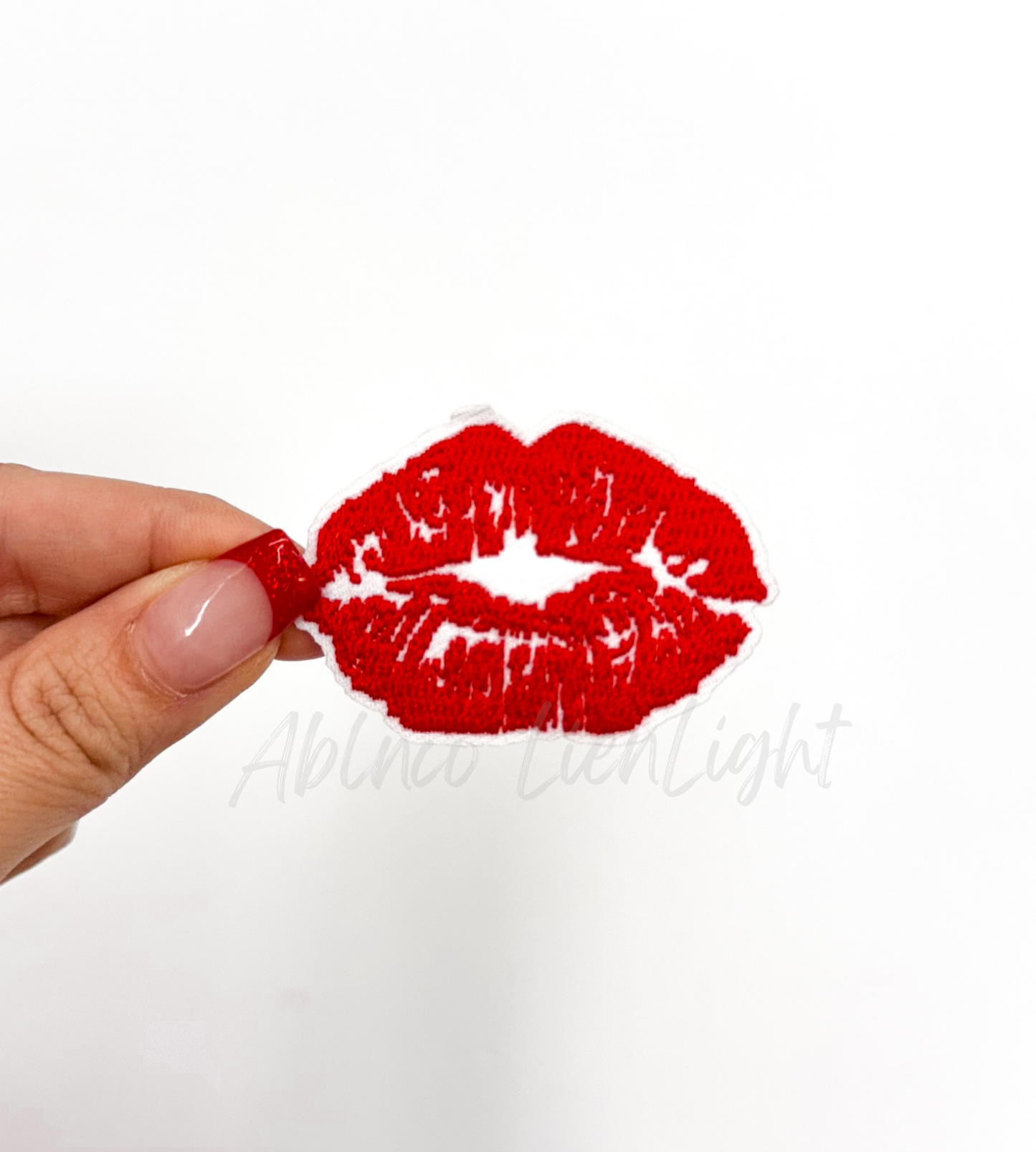 Kissing Lips Valentines Patch (Iron On)